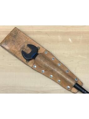 Klein Tools 3231 Lineman Wrench 5/8 15/16 with Leather Sheath USA